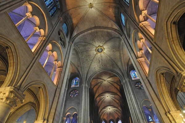 Notre-Dame in Parijs — Stockfoto