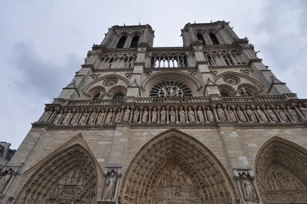 Catedral de Notre Dame em Paris — Fotografia de Stock