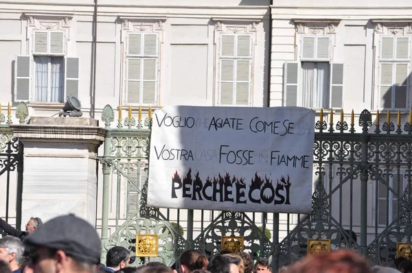 Sextas-feiras para Futura marcha ambientalista em Turim — Fotografia de Stock