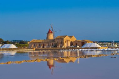 Marsala 'da tuz (tuz düzlükleri)