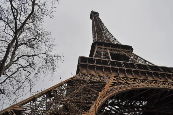 Tour Eiffel in Paris — Stock Photo, Image