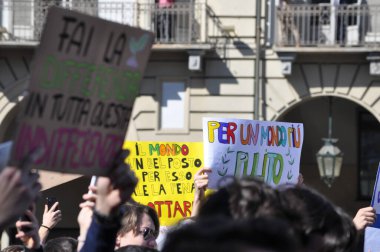 Torino 'da Geleceğin Çevreci Yürüyüşü Cuma günleri