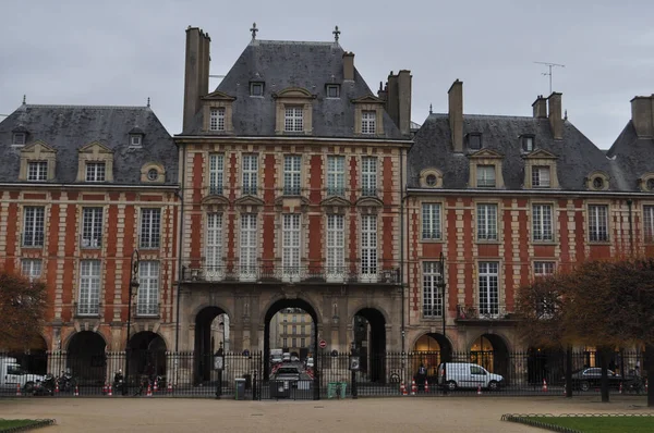 Place des Vosges Párizsban — Stock Fotó