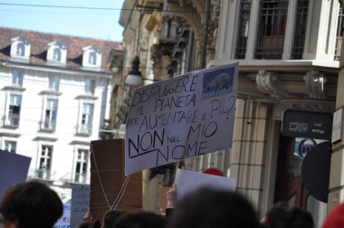 Torino 'da Geleceğin Çevreci Yürüyüşü Cuma günleri