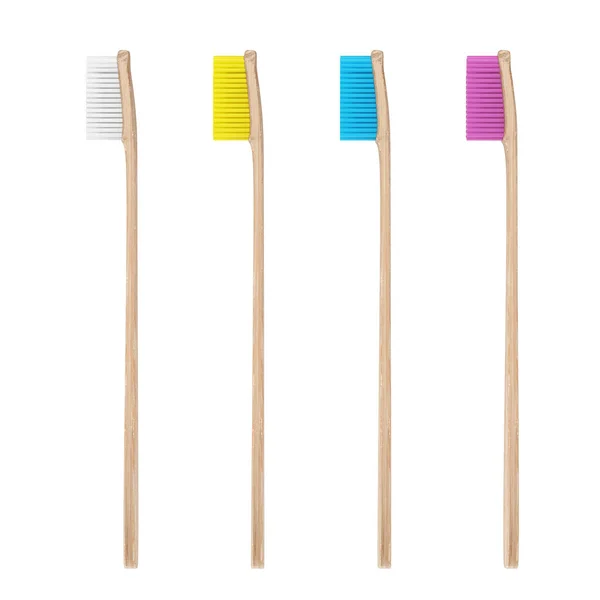 Cepillos de dientes de bambú de madera coloridos. Renderizado 3d — Foto de Stock
