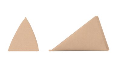 Karton Üçgen Kutu Krem, Meyve Suyu veya Süt Paketi Mock Up. 3d Ren