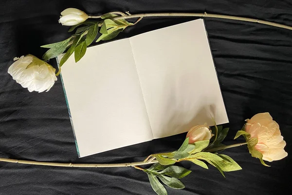 Background Flowers Wood Journal — Stock Photo, Image