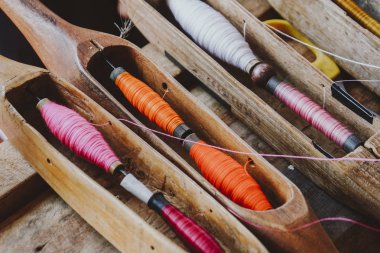 El dokuması pamuk halk bilgelik olduğunu. Cihazın Servisi, el tezgâhı, weaver dokuma oluşur. Hassas desen bu bir kültürel mirasın Tayland olduğunu