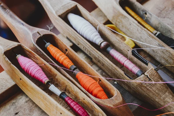 El dokuması pamuk halk bilgelik olduğunu. Cihazın Servisi, el tezgâhı, weaver dokuma oluşur. Hassas desen bu bir kültürel mirasın Tayland olduğunu