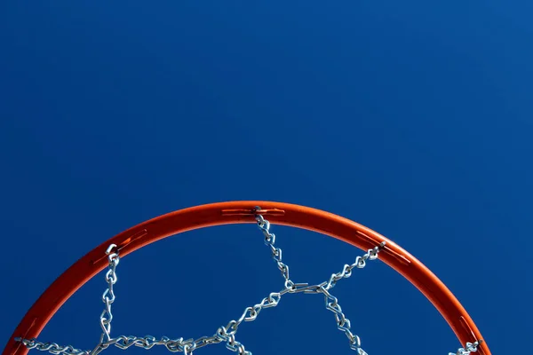 Detail Orange Basketball Rim Metal Chain Net Blue Sky — Stock Photo, Image