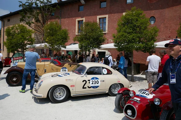 Brescia Italy 2018 Mille Miglia Village Famous Italian Historical Race — стоковое фото