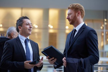 iş emekçilerin dış ofis binası