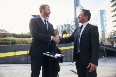 iş emekçilerin dış ofis binası