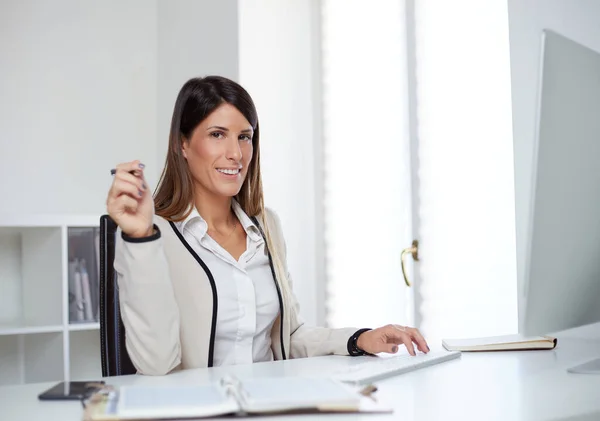 Mujer Negocios Que Trabaja Casa Oficina — Foto de Stock