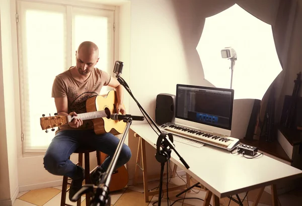 Guitarrista Gravação Estúdio Casa — Fotografia de Stock