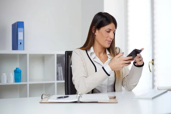 Mujer Negocios Que Trabaja Casa Oficina — Foto de Stock