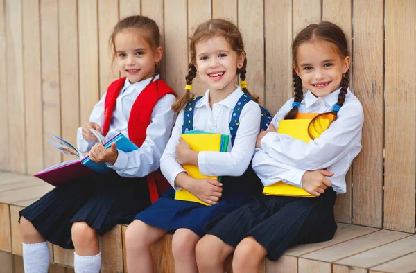 Feliz Crianças Meninas Namorada Estudante Estudante Elementar Schoo — Fotografia de Stock