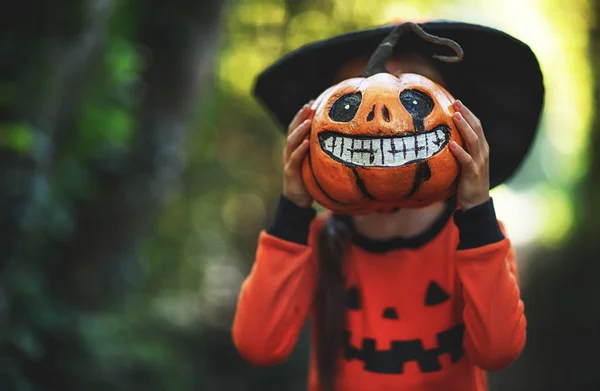 Buon Halloween Orribile Bambina Raccapricciante Costume Zucca Nelle Fronti — Foto Stock