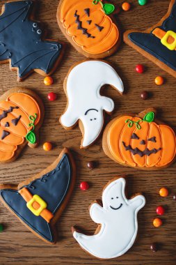 halloween pumpkins tabl Tarih ile şenlikli kurabiye