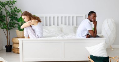 evli çift stres tarafından rahatsız kavga ve sorunları olması