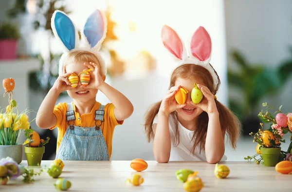 Feliz Pascua Divertido Divertido Divertido Niños Niño Chica Con Orejas — Foto de Stock