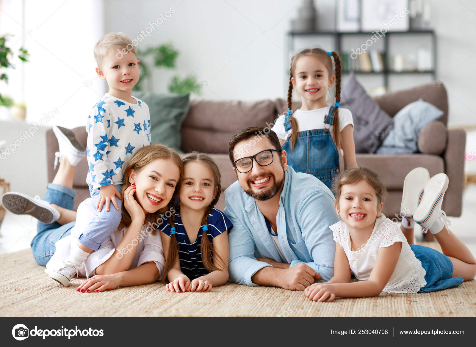 Big family Stock Photos, Royalty Free Big family Images ...