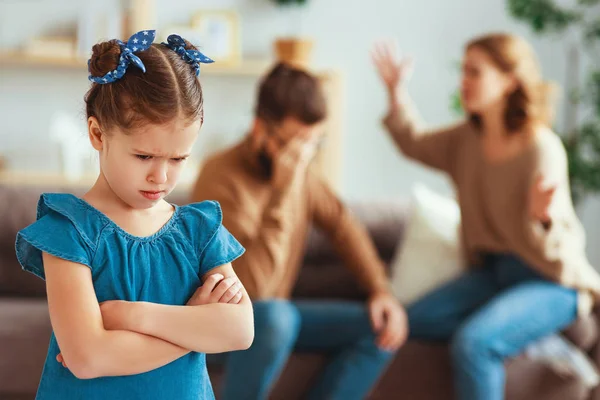 Family quarrel divorce parents and child swear, conflict — Stock Photo, Image