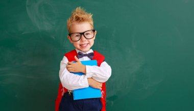 okul kara tahta hakkında komik çocuk çocuk öğrenci