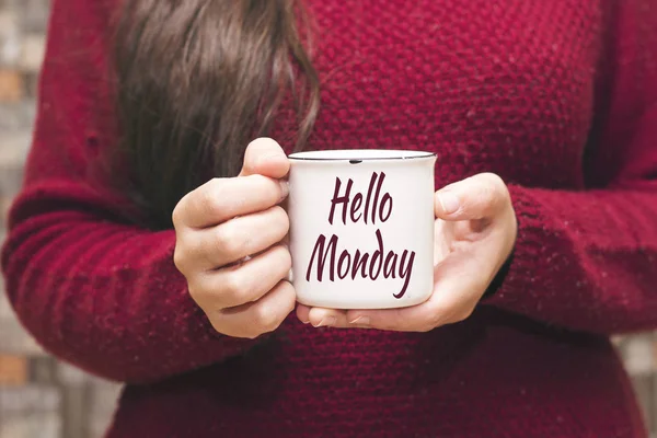 Hola Lunes Texto Taza Mujer Bebiendo Café — Foto de Stock