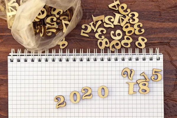 Forming 2020 Wooden Numbers Plastic Bag — Stock Photo, Image