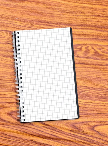 Cuaderno Pequeño Con Tapa Negra Aislada Sobre Mesa Madera —  Fotos de Stock