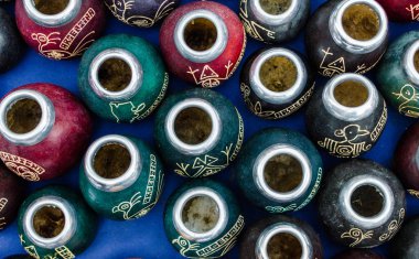 Arjantin yerba mate çay içmek için geleneksel calabash gurmeler