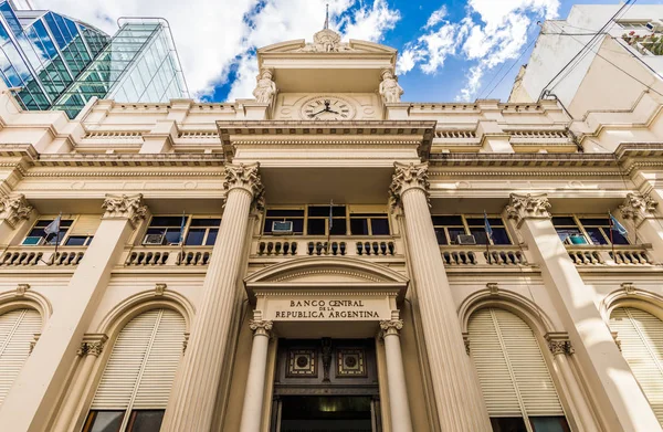 Building of the National Bank of Argentina in Buenos Aires on a sunny day — Stock Photo, Image