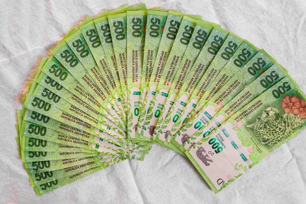 Primer plano del dinero argentino, billetes de 500 pesos —  Fotos de Stock