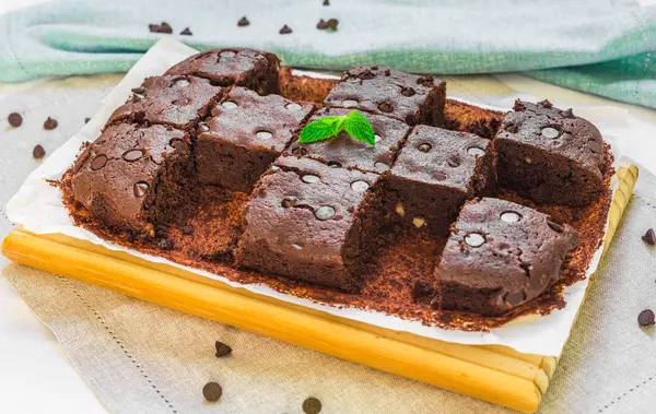 Dark chocolate and cocoa brownie fudge cakes dessert on white background — Stock Photo, Image