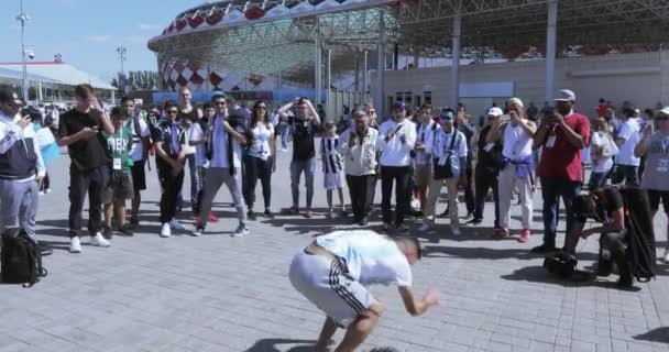 Russland Moskau Juni 2018 Fußballfans Aus Argentinien Island Russland Vor — Stockvideo