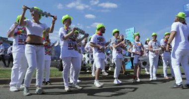 Maçtan önce müzisyenler