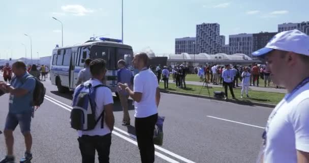Autobús de policía ruso — Vídeo de stock
