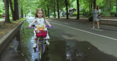 Bisiklete binmeyi öğrenmek