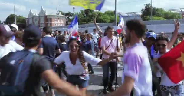 Músicos antes do jogo kokoshnik — Vídeo de Stock