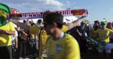 Maçtan önce müzisyenler