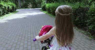 Bisiklete binmeyi öğrenmek