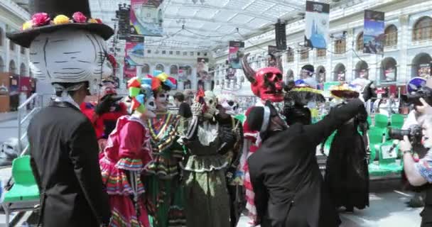 Rusia Moscú Junio 2018 Periodista Operador Carnaval Mexicano Celebración Los — Vídeos de Stock