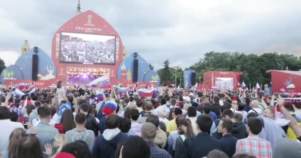 Festiwal fanów FIFA na wzgórza Worobiowe — Wideo stockowe