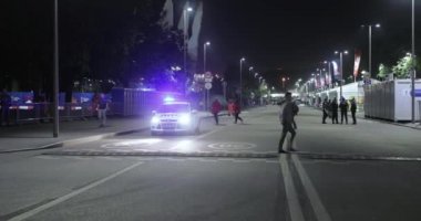 Araba Dps hayranları çıkarken