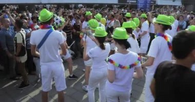 Maçtan önce müzisyenler