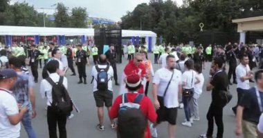 Çıkış stadyum ve polis