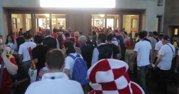 Tifosi di calcio nella metropolitana — Video Stock