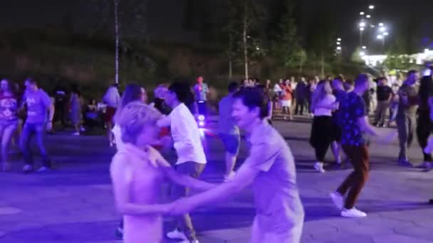 Rusland Moskou Jule 2018 Dansen Zaryadye Park Nacht Jule 2018 — Stockvideo