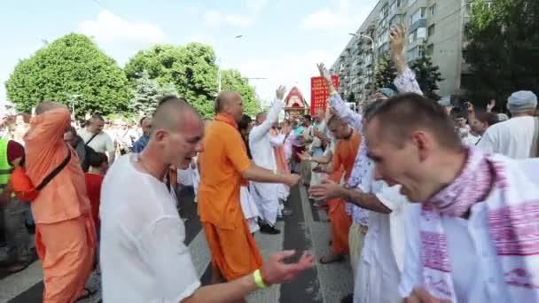 Ratha Yatra w mieście Dniepr — Wideo stockowe